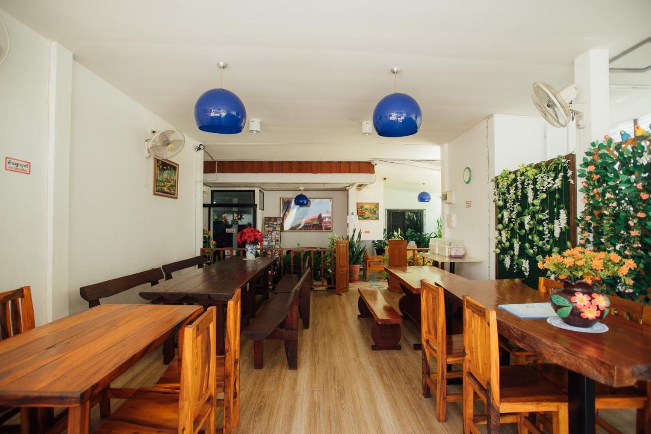 Nu Phen Homestay Chiang Mai Exteriör bild