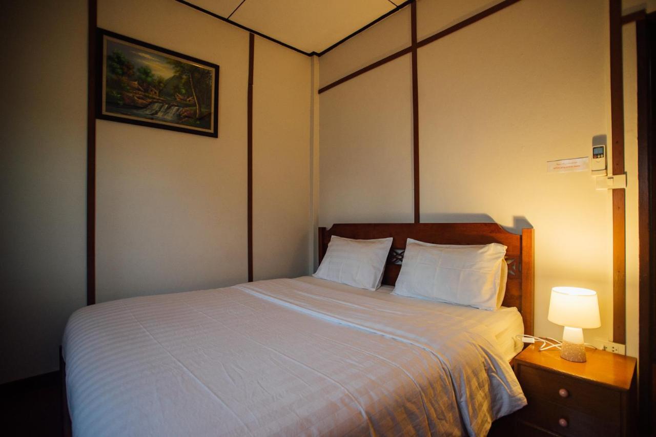 Nu Phen Homestay Chiang Mai Exteriör bild